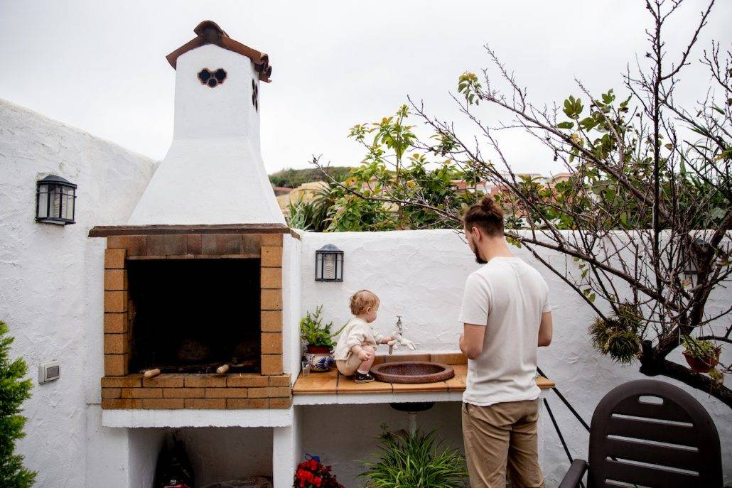 Outdoor Kitchen