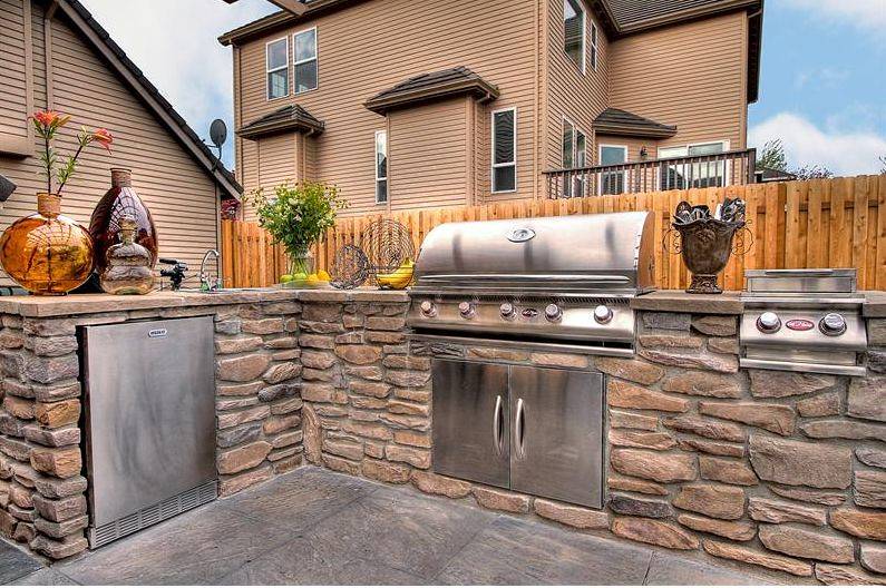 Outdoor Kitchens